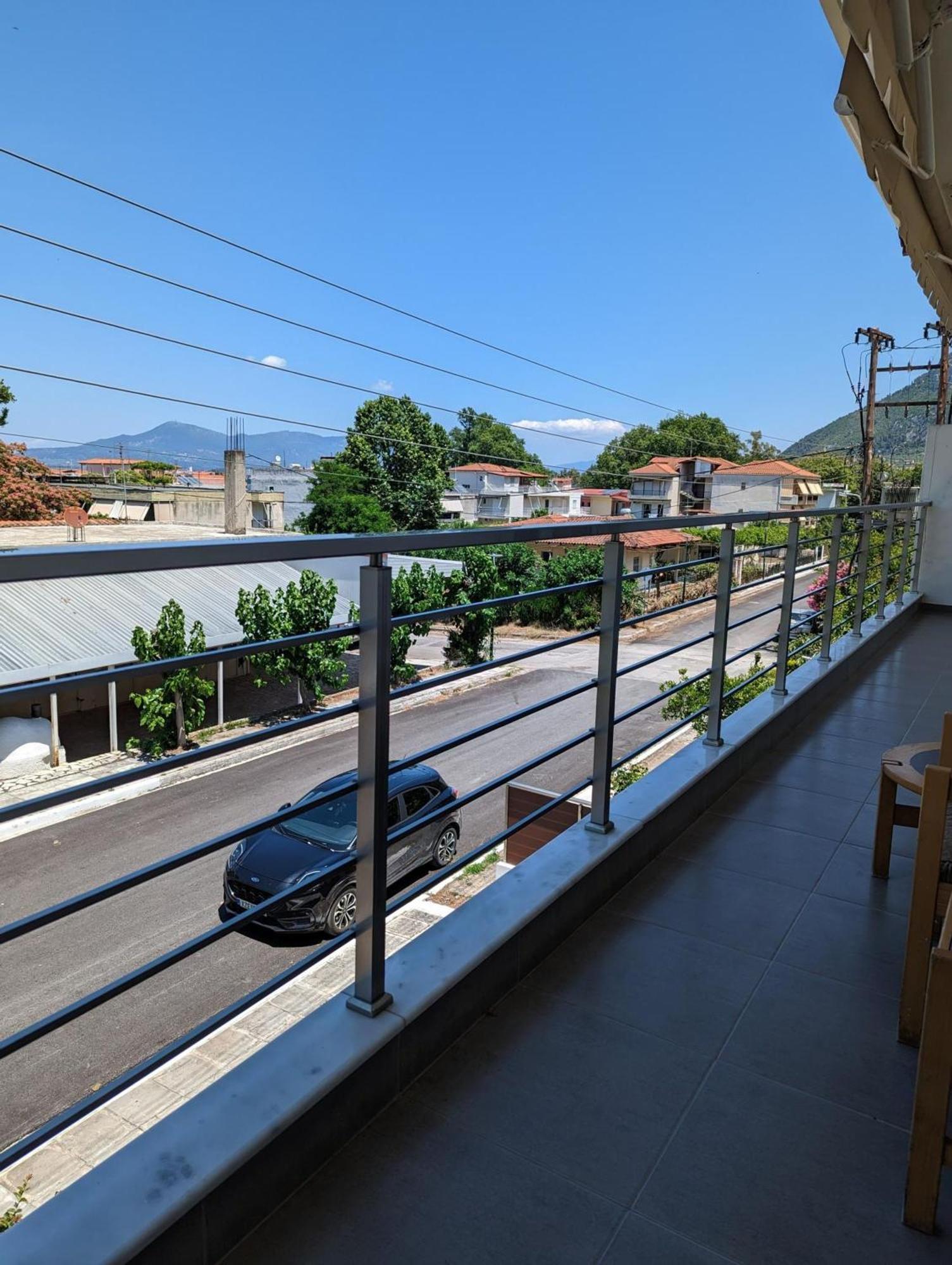Apartment Samaras In Kamena Vourla